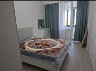 долгосрочная квартира: 3 бөлмө, Менчик ээси, Чогуу жашоосу жок, Толугу менен эмереги бар