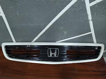 Решетки радиатора: Решетка радиатора 2000 г., Б/у, Оригинал — 15