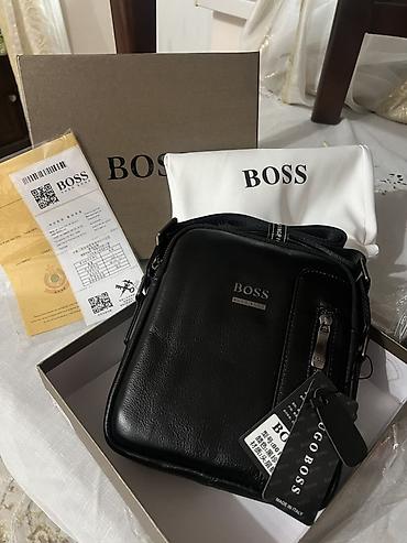 ray ben: Мужская сумка через плечо BOSS Hugo Boss в классическом чёрном цвете — 1