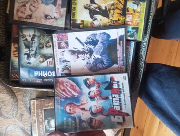 CD, DVD disklər və kassetlər: DVD disklər kolleksiyası – rus dilində filmlər və seriallar Məzmun: - — 14