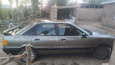 Audi: Audi 80: 1988 г., 1.8 л, Механика, Бензин, Седан — 6