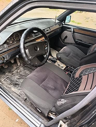 Продажа авто: Mercedes-Benz W124: 1990 г., 2.3 л, Механика, Бензин, Седан — 5