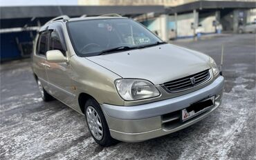 Toyota: Toyota Raum: 2002 г., 1.5 л, Автомат, Бензин, Универсал