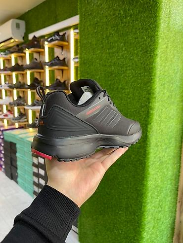 half zip: Кроссовки Adidas Adizero Boston🔥 Термо🔥 Цвет: Черный Стиль✅ Удобство — 4