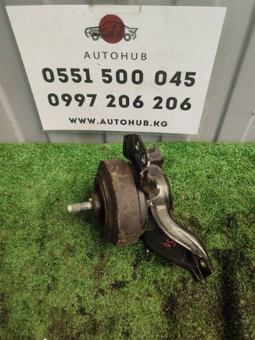 Передние фары: Подушка мотора Hyundai at lalafo.kg Передние фары: Подушка мотора Hyundai