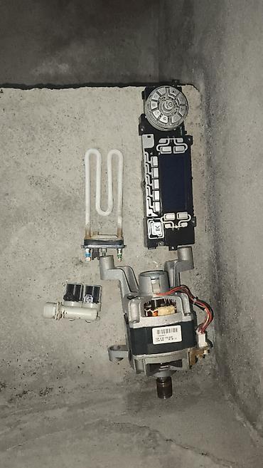maşin dinamiki: Paltaryuyan maşın Hotpoint Ariston, 7 kq, Ehtiyat hissələri kimi, Avtomat, Qurutma var — 1
