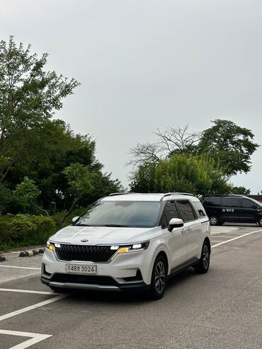 продаю авто в аварийном состоянии: Kia Carnival: 2021 г., 2.2 л, Автомат, Дизель, Вэн/Минивэн