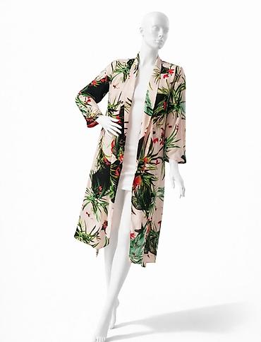 Džemperi, kardigani: Predivan ogrtač
Vel S M L
SNIŽENJE — 3