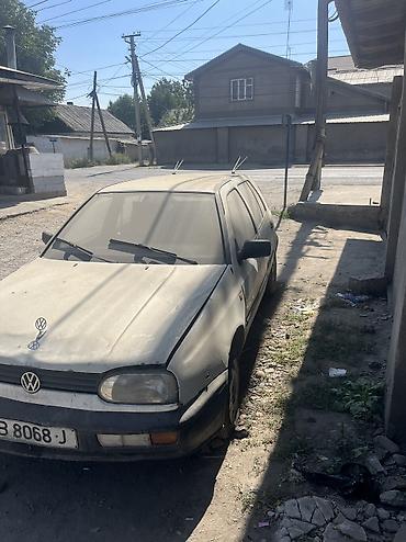 Транспорт: Volkswagen Golf: 1993 г., 1.6 л, Механика, Бензин, Хэтчбэк — 1