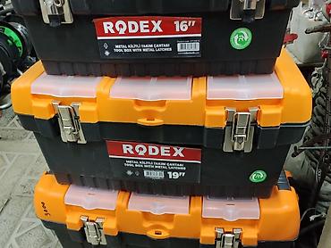 Ящик для инструментов RODEX с металлическими защёлками -