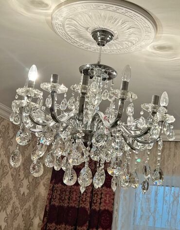 sport isiqlar: Çılçıraq, 10 və daha çox lampa