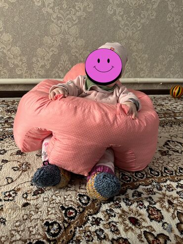 детские вечерние платья на прокат: Продаётся подушка сидушка для детей 800-900 Сомов