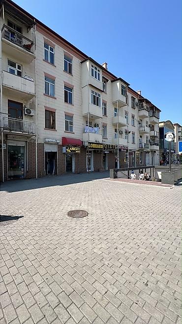 эла магазин школьной формы: Hazır biznes qarayev metrosunun çıxışı - İşıqlı vitrinli küçə — 4