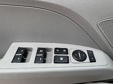 domkrat satisi: Hyundai Elantra: 0.2 l | 2018 il Sedan — 1