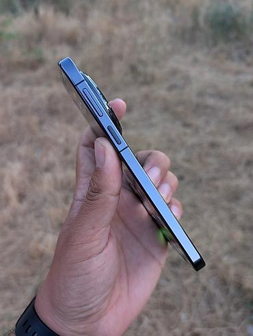 Уюлдук телефондор жана аксессуарлар: Huawei Mate 70 Pro, Колдонулган, 512 ГБ, түсү - Кара, 2 SIM — 6