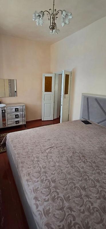дом с мансардой: 50 м², 3 комнаты, Без подселения — 3