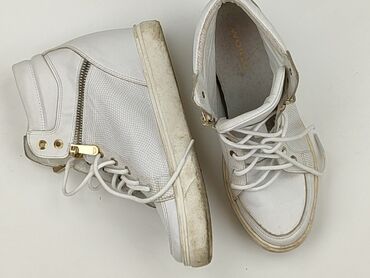 buty zimowe z futerkiem ccc: Wojas, Кросівки жіночі, розмір 37