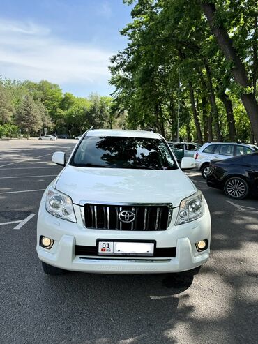 Toyota: Toyota Land Cruiser Prado: 2011 г., 2.7 л, Автомат, Бензин, Внедорожник