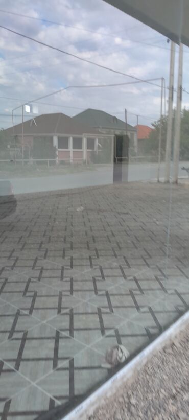 Mağazalar: Salam aleykum xacmaz niyazabad yolu pive zavodun yanı 200 kvadrat tam — 26