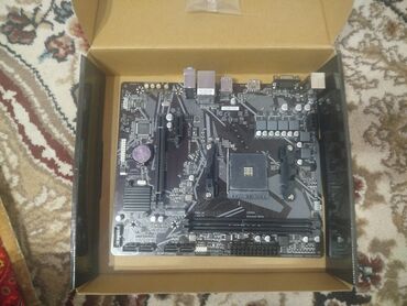 Материнские платы: Материнская плата, Новый, Gigabyte, AM4, Micro-ATX, Для ПК