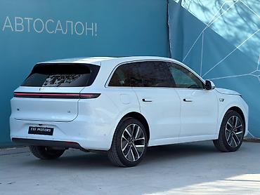 Lixiang: Lixiang L9: 2025 г., 1.5 л, Автомат, Гибрид, Кроссовер — 6