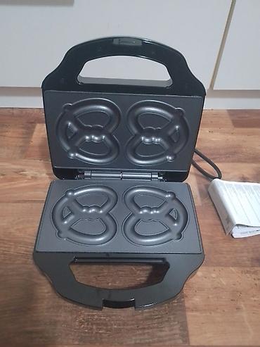 Ostali kuhinjski aparati: Princess aparat za pečenje pereca - Električni kalup za pravljenje — 1