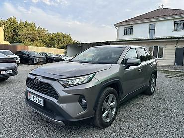 ян: Toyota RAV4: 2022 г., 2 л, Бензин, Кроссовер — 1