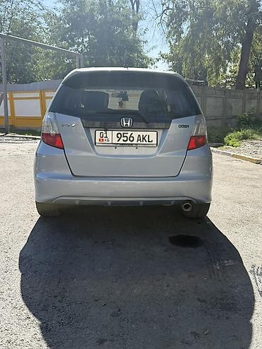 на хонда: Honda Fit: 2008 г., 1.5 л, Автомат, Бензин, Хэтчбэк — 4