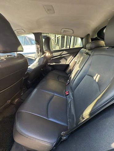 Toyota: Toyota Prius: 2017 г., 1.8 л, Вариатор, Гибрид, Хэтчбэк — 15