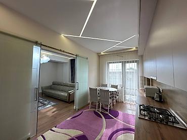 Посуточная аренда квартир: 2 комнаты, Душевая кабина, Постельное белье, Кондиционер — 2