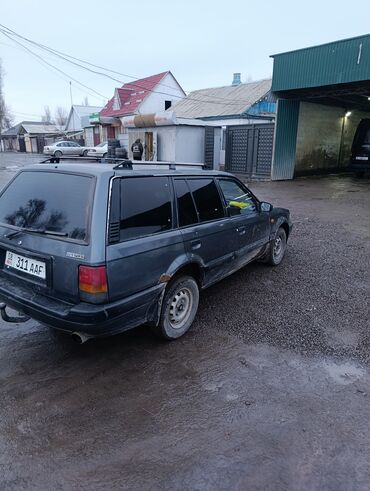 Mazda: Mazda 323: 1990 г., 1.6 л, Механика, Бензин, Универсал — 4