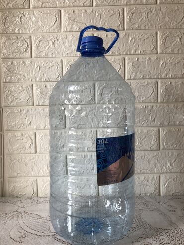 işlənmiş ev əşyaları: 10 Litrlik Su qabları Satıram. 1 ədədi 39 qəpikdir. Təmiz Su