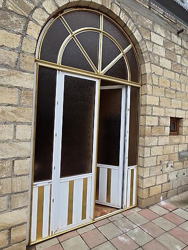 qrafin desti: İşlənmiş Giriş qapısı Çərçivə ilə, Zəmanətsiz, Ünvandan götürmə — 2