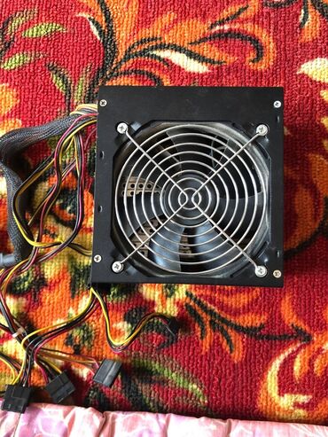 материнские платы socket fm1: Блок питания, Б/у, 560 Вт, 560 Вт