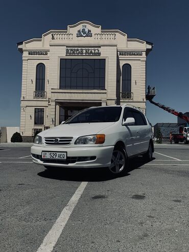 Toyota: Toyota Ipsum: 2001 г., 2 л, Автомат, Бензин, Минивэн
