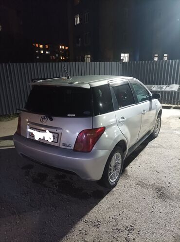 тойота duet: Toyota ist: 2002 г., 1.5 л, Автомат, Бензин, Хэтчбэк