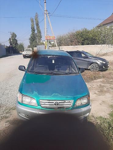 вип номер машина: Toyota Ipsum: 1996 г., Бензин, Минивэн — 3