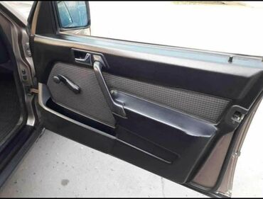 Mercedes-Benz: Mercedes-Benz 190: 1988 г., 2.6 л, Механика, Бензин, Седан — 11