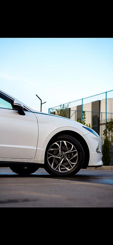 Продажа авто: Hyundai Sonata: 2020 г., 2 л, Автомат, Бензин, Седан — 4