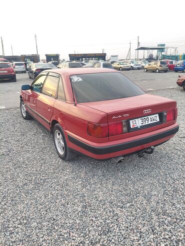 срочно продаю в связи с переездом: Audi 100: 1994 г., 2.6 л, Механика, Бензин, Седан