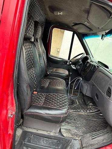 ford transit 2001: Ford Transit yük mikroavtobusu - Korpus: qapalı furqon, qırmızı rəng — 4