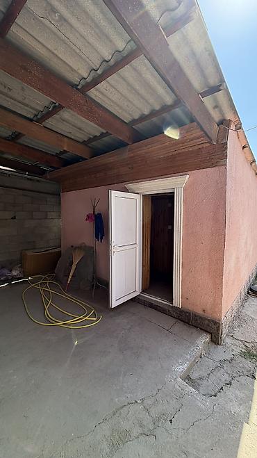 Продажа коттеджей и домов: 4 комнаты, 96 м², 6 соток, Токмак, Собственник — 19