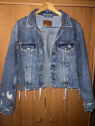 джинсовая женская куртка на меху: Джинсовая куртка, S (EU 36), M (EU 38)