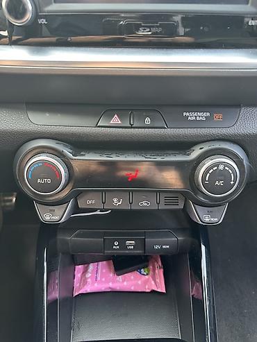 Kia: Kia Stonic: 2019 г., 1.4 л, Автомат, Бензин, Кроссовер — 10