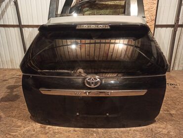 багажник лада: Крышка багажника Toyota 2004 г., Б/у, цвет - Черный,Оригинал