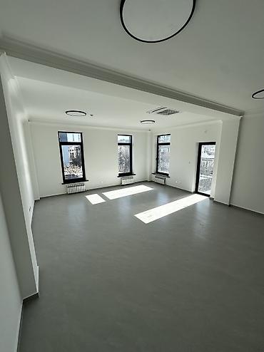 Аренда офисов: Аренда офисов, 65 м², В бизнес центре, С отдельным сан узлом, С системой безопасности, С юридическим адресом — 3