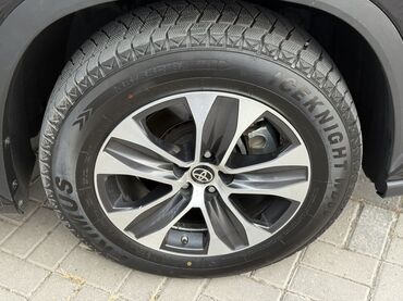 Toyota: Toyota Highlander: 2021 г., 3.5 л, Автомат, Бензин, Кроссовер — 11