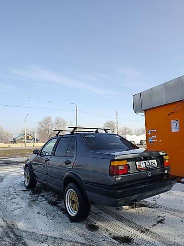 Volkswagen: Volkswagen Jetta: 1991 г., 1.8 л, Механика, Бензин, Седан — 3