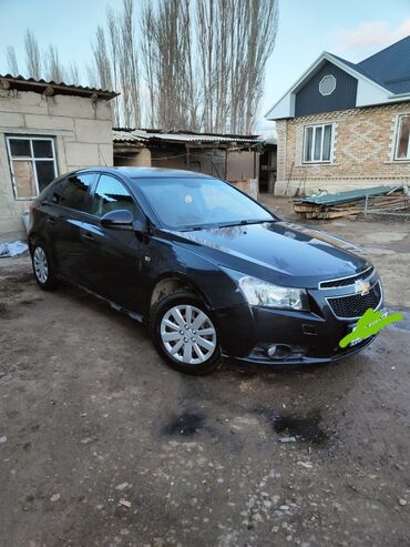 резина на авто: Chevrolet Cruze: 2012 г., 1.6 л, Типтроник, Газ, Хэтчбэк