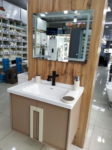 duş desti: Vanna otağı üçün lavabo dəsti - Asma tipli şkaflı lavabo: hamar ağ